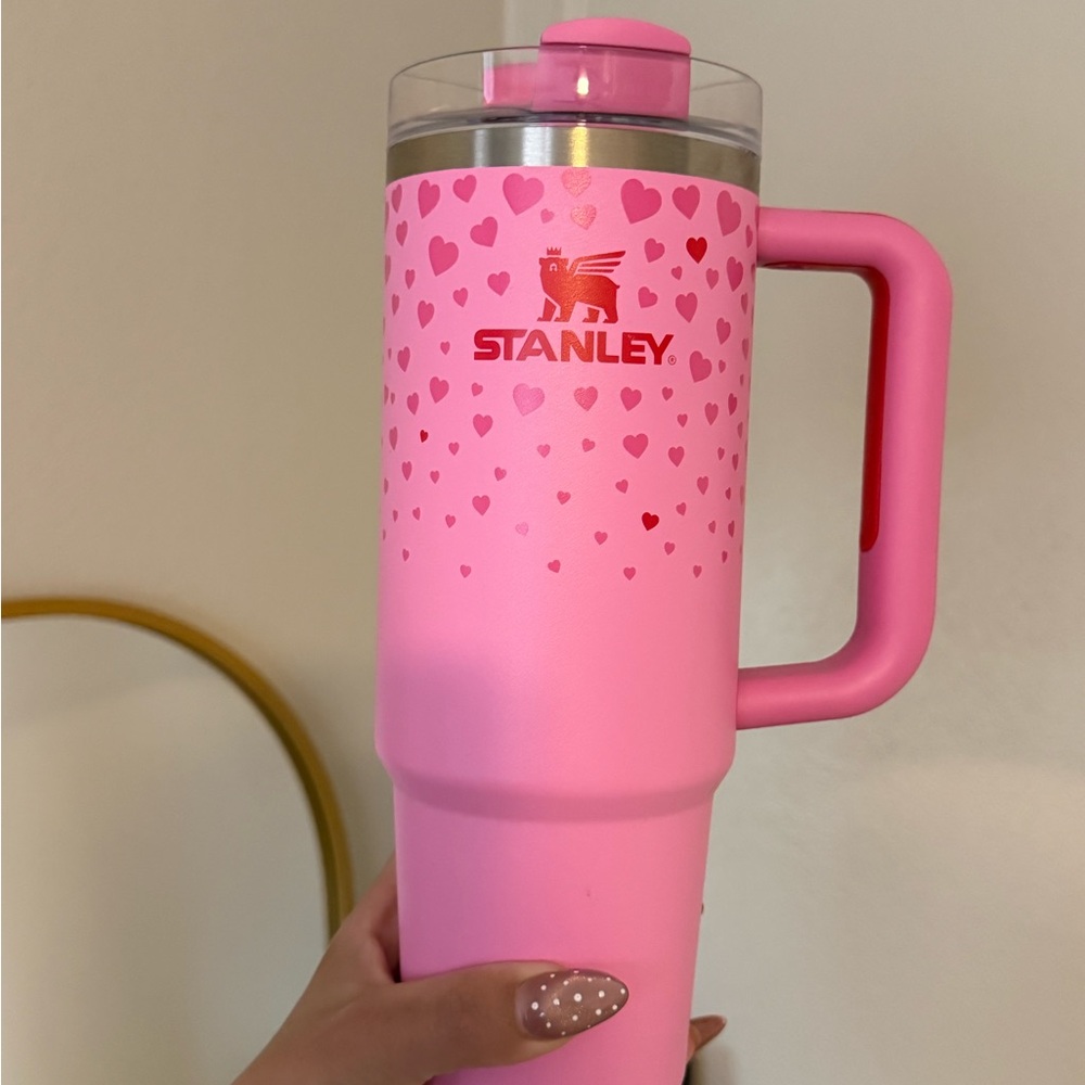 Stanley Pink San Valentine edition 30oz